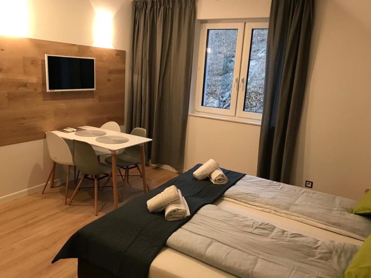 Apartamenty Pod Zamkiem W Janowcu Janowiec Bagian luar foto