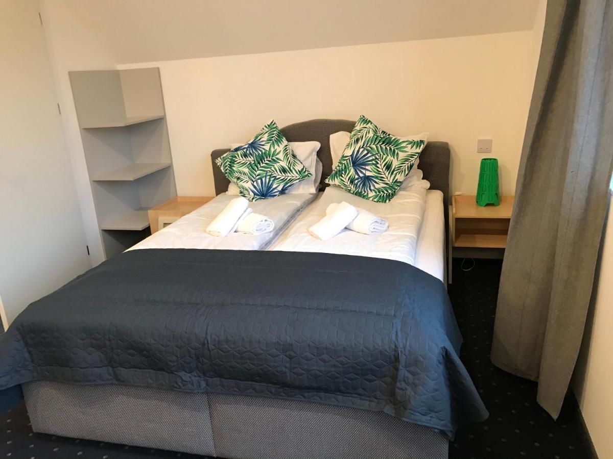 Apartamenty Pod Zamkiem W Janowcu Janowiec Bagian luar foto
